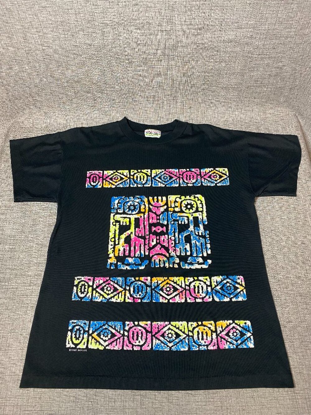 Vtg 80’s Men’s Sky Lite Short Sleeve Single Stitch Graphic T-Shirt
